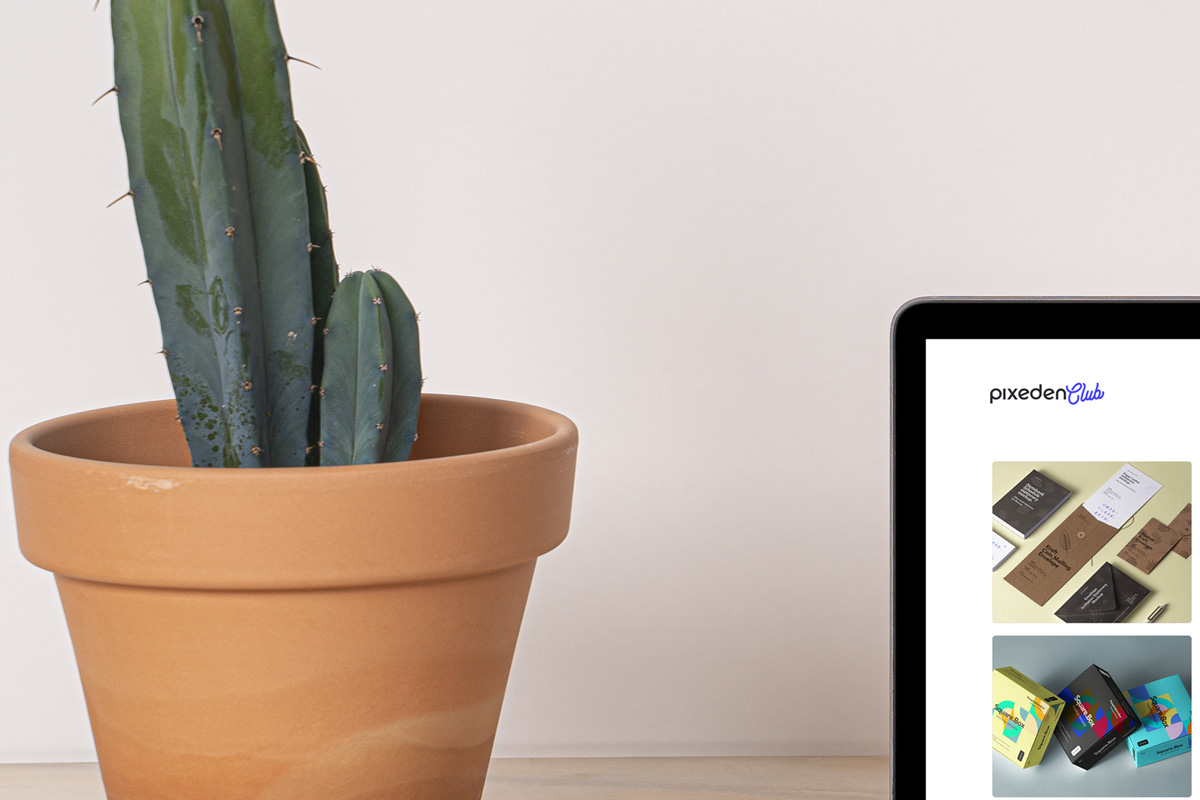 9268+ Macbook Desk Mockup Psd