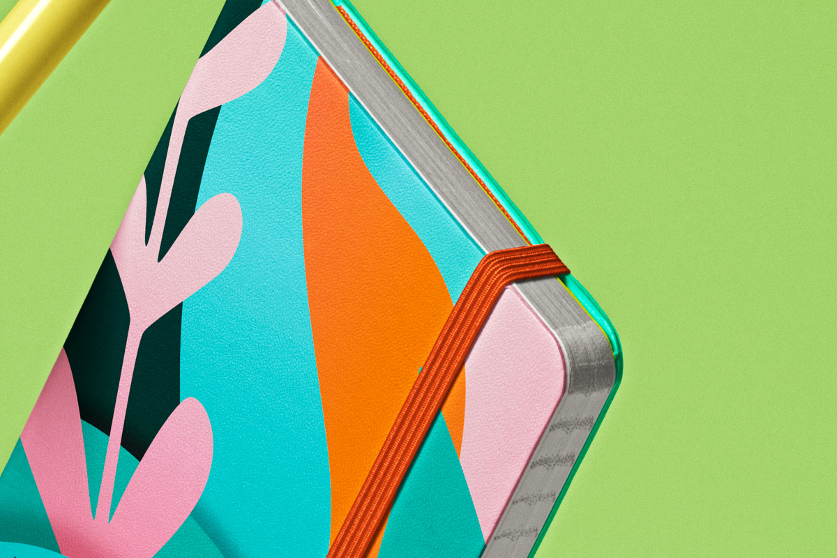 Gravity Pocket Notebook Psd Mockup Psd Mock Up Templates Pixeden